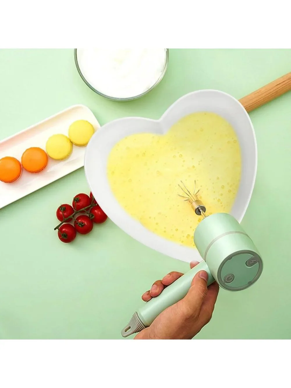 Set of 2 Deep White Heart-Shaped Porcelain Bowls for Salad, Fruit & Baking